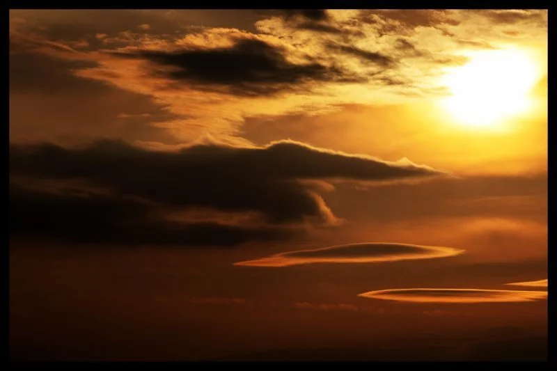 sonnenuntergang-8ce24477-c629-4bd4-9773-932d2d70ef78